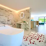 Vila Modruna