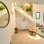 Vila Modruna *