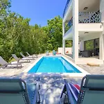 Vila Modruna Grizane-Belgrad