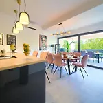 Modruna Vila Grizane-Belgrad