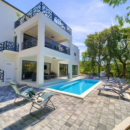 Vila Modruna Grižane