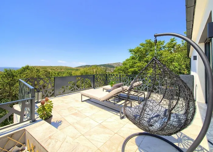 Willa Modruna Grižane